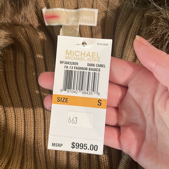 Michael Kors Real Fur Vest - Picture 4 of 4